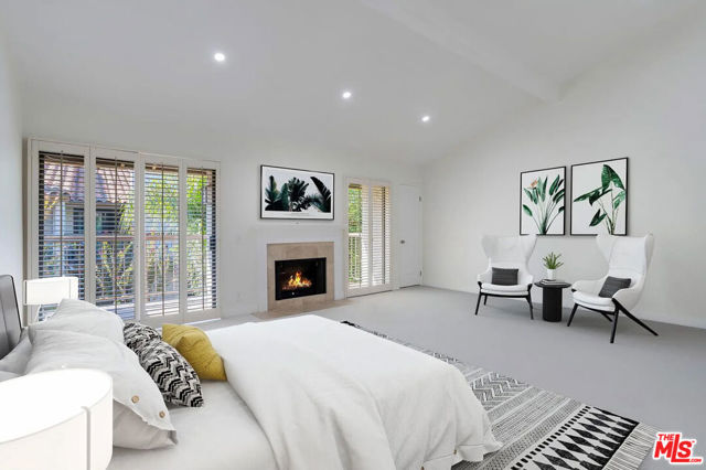 23471 Park Sorrento, Calabasas CA: https://media.crmls.org/mediaz/ea2c9388-d30e-4960-8820-c28377aadff7.jpg
