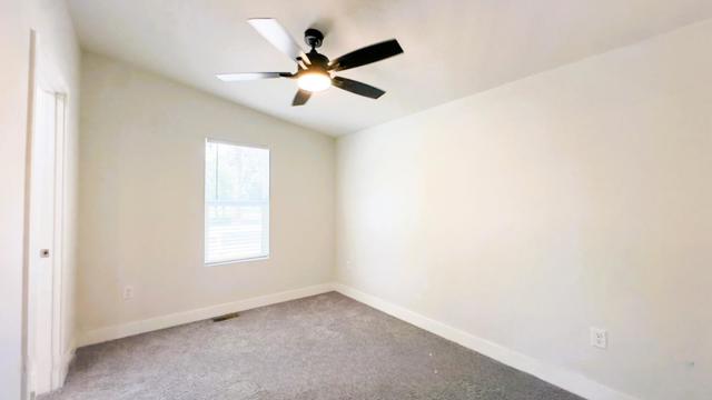 26814 S Mooney Boulevard, Visalia CA: https://media.crmls.org/mediaz/ea2d2e8a-29d6-4619-bf0b-1a21c5acefbc.jpg