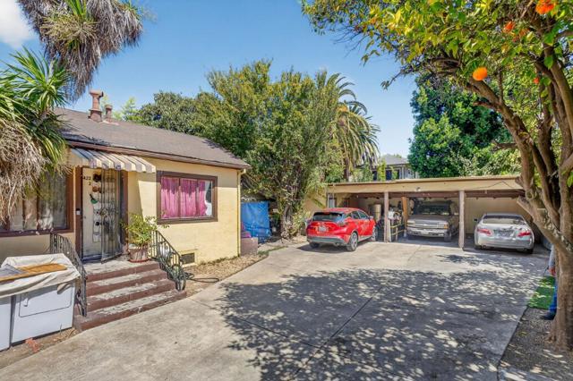 422 N 5th Street, San Jose CA: https://media.crmls.org/mediaz/ea2d8db5-03c5-4792-b856-07ee1f2d8440.jpg