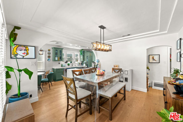 3871 Roxton Avenue, Los Angeles CA: https://media.crmls.org/mediaz/ea2dda0b-44ab-4ad7-ab56-f78f8f55b2c5.jpg