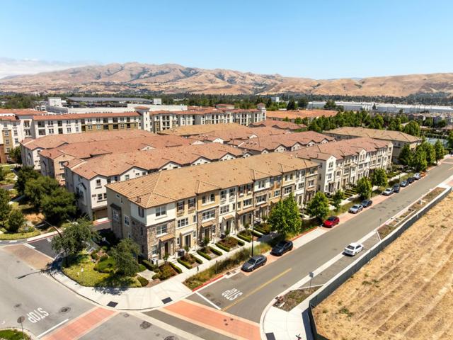 725 Garden, Milpitas CA: https://media.crmls.org/mediaz/ea2e1f52-3d55-4a9c-9929-392907d037f6.jpg