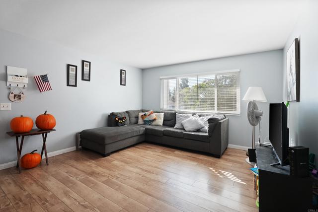 Image 7 of 28 For 10382 Alphonse Street F4