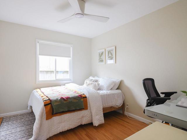 1087 Rio Vista Drive, Pacifica CA: https://media.crmls.org/mediaz/ea2fed20-8775-461a-b9d2-6730bcc76de3.jpg
