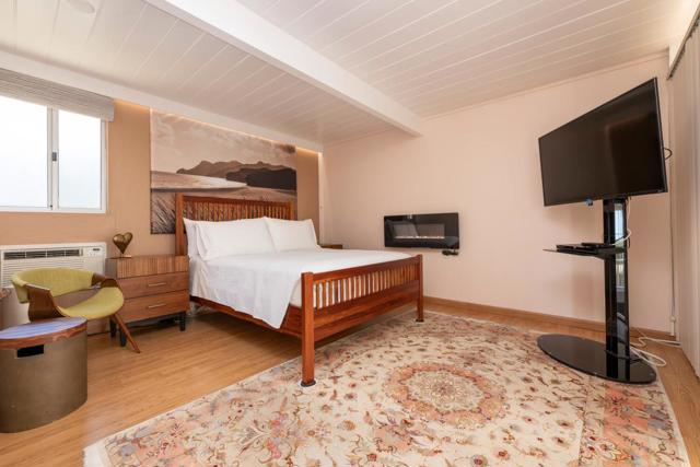 1652 Lexington Avenue, San Mateo CA: https://media.crmls.org/mediaz/ea30e282-2390-40dc-9e10-53f4ea70de20.jpg