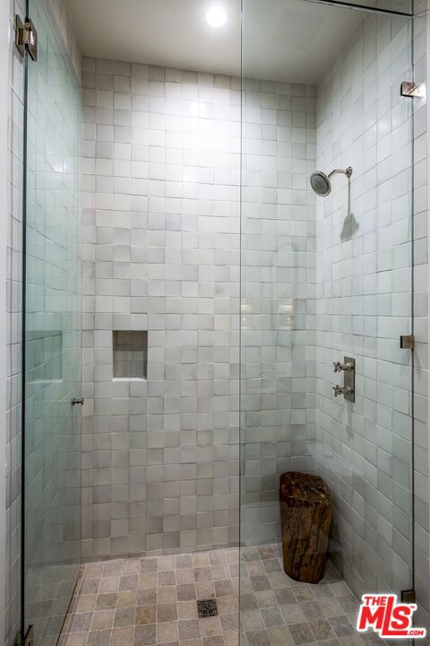 4209 Vantage Avenue, Studio City CA: https://media.crmls.org/mediaz/ea317c89-ddf9-48bb-acc0-15997fe88045.jpg