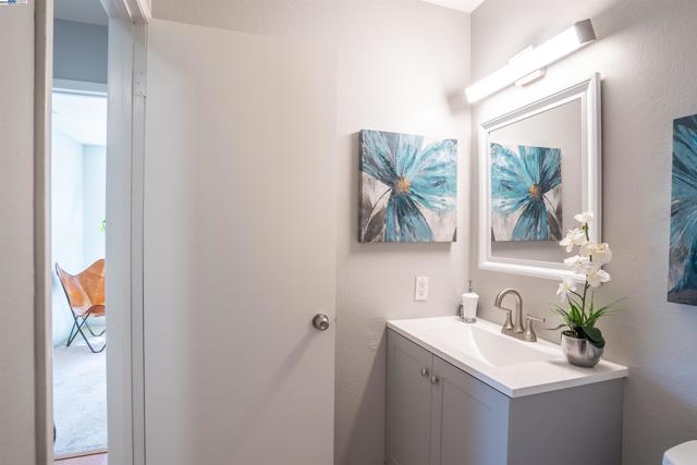 325 San Miguel Ct, Milpitas CA: https://media.crmls.org/mediaz/ea3197ea-69c7-4514-b034-495dcadae3ae.jpg