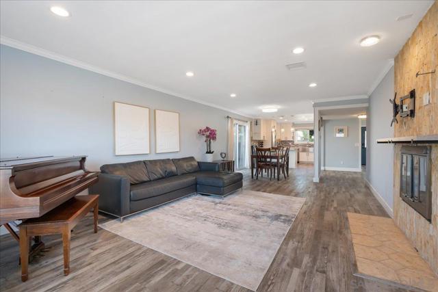 3834 Polaris Dr., La Mesa CA: https://media.crmls.org/mediaz/ea31bda8-bc02-431f-b662-7289e6dae466.jpg