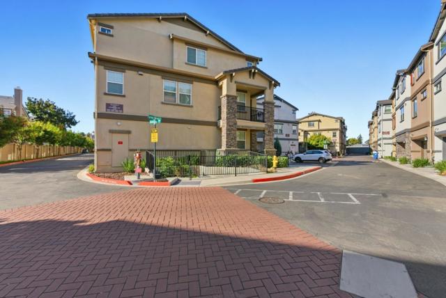 24548 Autumn Mist Way, Hayward CA: https://media.crmls.org/mediaz/ea31caa1-7fde-4025-a116-089170c74955.jpg