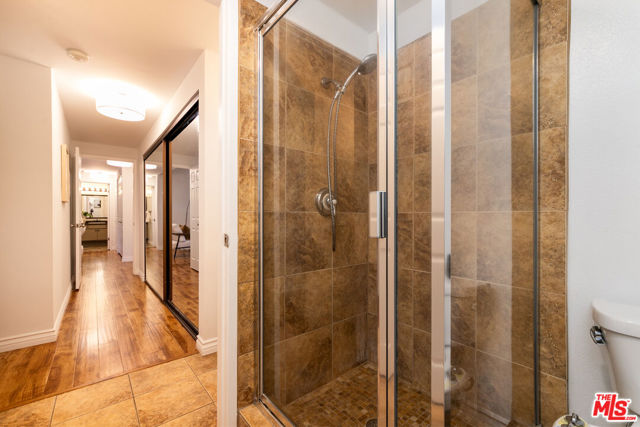 17914 Magnolia Boulevard, Encino CA: https://media.crmls.org/mediaz/ea3231b4-d304-4589-bd59-5cfbbce59fc4.jpg