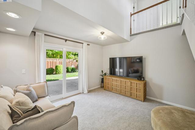 3801 Mohr Ave, Pleasanton CA: https://media.crmls.org/mediaz/ea32806e-7e1f-4577-a24d-a904138fee43.jpg