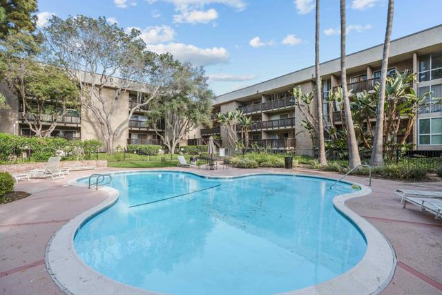 6202 Friars Rd, San Diego CA: https://media.crmls.org/mediaz/ea343d7e-5dee-4309-b179-2dc4399e9f9b.jpg