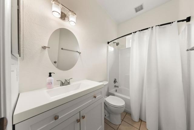 2655 San Juan Canyon Road, San Juan Bautista CA: https://media.crmls.org/mediaz/ea34babb-0242-44bf-abd3-e53b5f1f0dd3.jpg