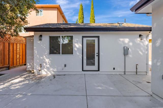1372 Davis Street, San Jose CA: https://media.crmls.org/mediaz/ea34f593-1590-42c1-a022-7d0e7b8e5b05.jpg