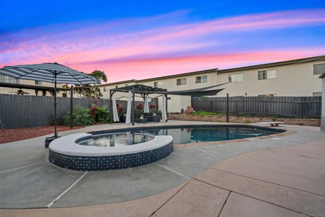434 Del Mar Ct, Chula Vista CA: https://media.crmls.org/mediaz/ea34f5f6-7635-482e-a213-76eabd0b6332.jpg