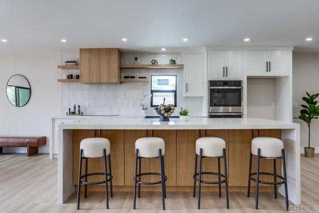 Detail Gallery Image 6 of 51 For 4926 Cresita Dr, San Diego,  CA 92115 - 5 Beds | 6 Baths