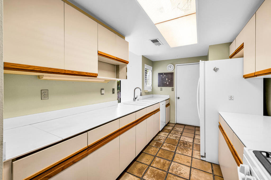 MLS #219137230PS image #13