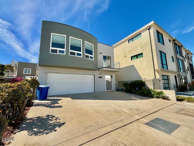 4053 Sunset Lane Lane, Oxnard CA: https://media.crmls.org/mediaz/ea377116-76da-48ea-96b1-068f24d8a8c8.jpg