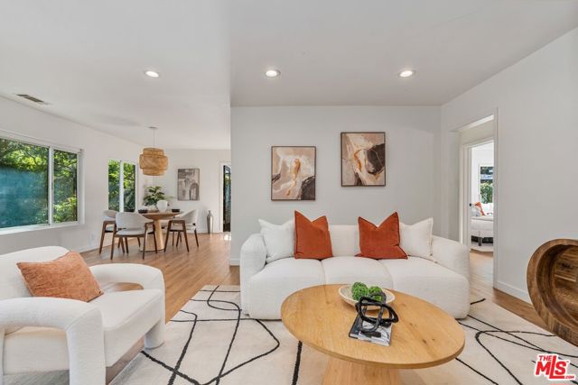 3917 Beethoven Street photo 3