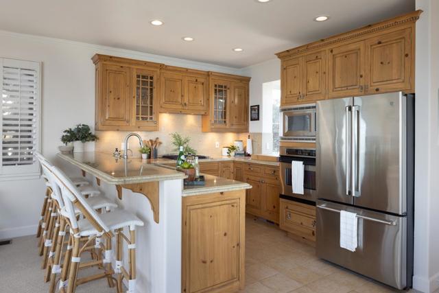 4840 Cliff Drive, Capitola CA: https://media.crmls.org/mediaz/ea37dc0c-6f3d-4b96-bf0a-1e086a3cfe55.jpg