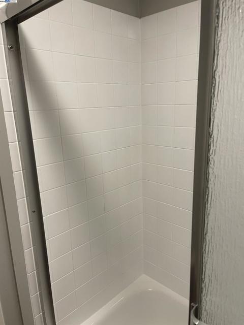 185 Sierra Dr, Walnut Creek CA: https://media.crmls.org/mediaz/ea39f2e5-0ea6-42cc-b8b8-e26a7825f9f4.jpg