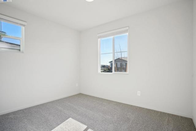 5337 Cardinal St, Antioch CA: https://media.crmls.org/mediaz/ea3a5e87-17c7-486d-a96f-055781558e29.jpg