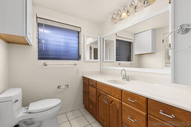 13430 Sagewood Drive, Poway CA: https://media.crmls.org/mediaz/ea3a66c3-91a6-4973-86f9-493e3b4a798c.jpg