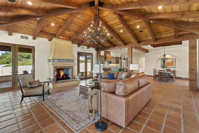 Detail Gallery Image 24 of 75 For 2525 Date Palm Ct, Vista,  CA 92084 - 3 Beds | 3/1 Baths