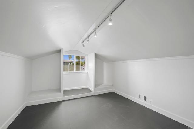 Detail Gallery Image 23 of 51 For 311 B Ave, Coronado,  CA 92118 - 3 Beds | 2 Baths