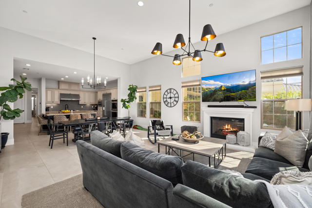 80450 Platinum Way, La Quinta CA: https://media.crmls.org/mediaz/ea3ce65b-f9de-4564-ae16-ff5d6e06a334.jpg