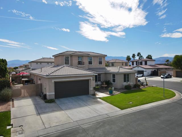 82549 Tivoli Court, Indio CA: https://media.crmls.org/mediaz/ea3cfe16-9a4a-4a27-b6da-bee834b02663.jpg