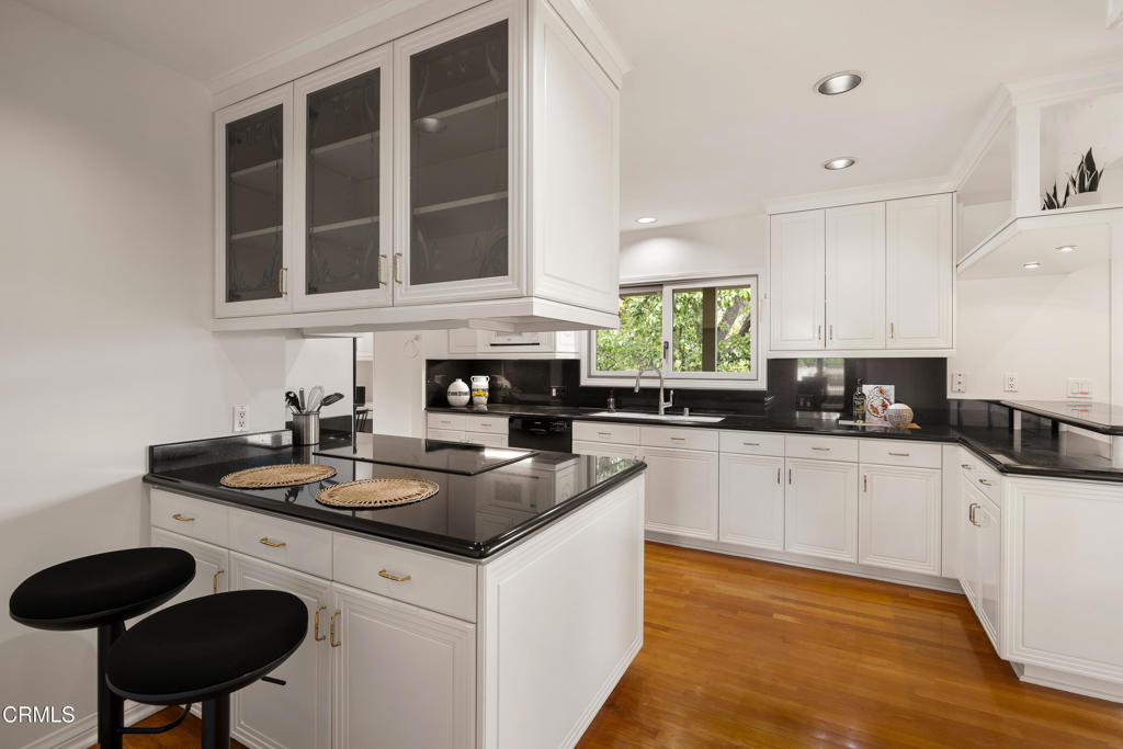 375 Berkshire Avenue La Canada Flintridge img 30