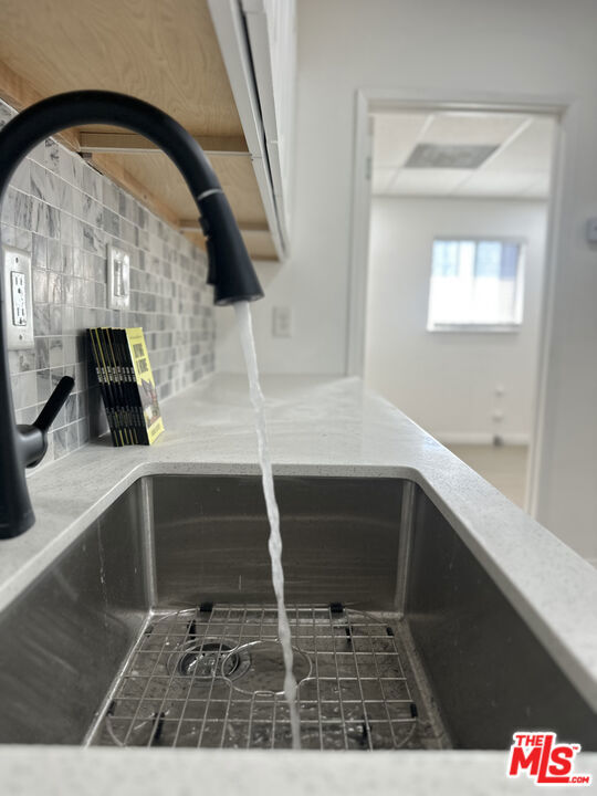 2055 Torrance Boulevard, Torrance CA: https://media.crmls.org/mediaz/ea3d4f7d-271e-4ac4-b4e9-fe849f68995e.jpg
