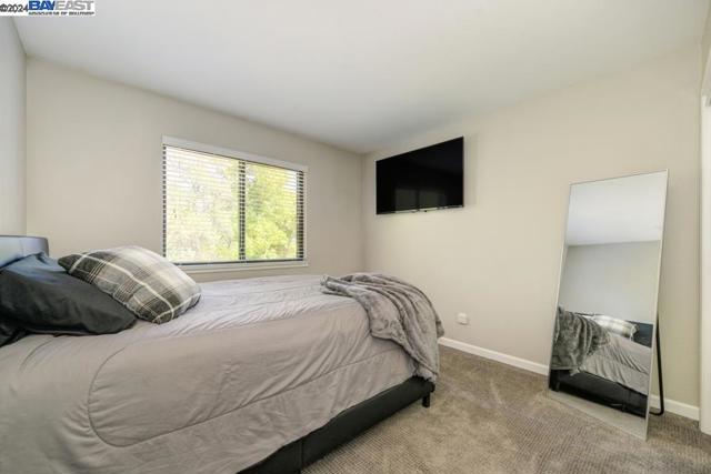 Image 22 of 42 For 8039 Arcade Lake Ln