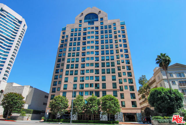 10520 Wilshire Boulevard, Los Angeles CA: https://media.crmls.org/mediaz/ea4099a4-3982-4513-8d52-92b84d526faf.jpg