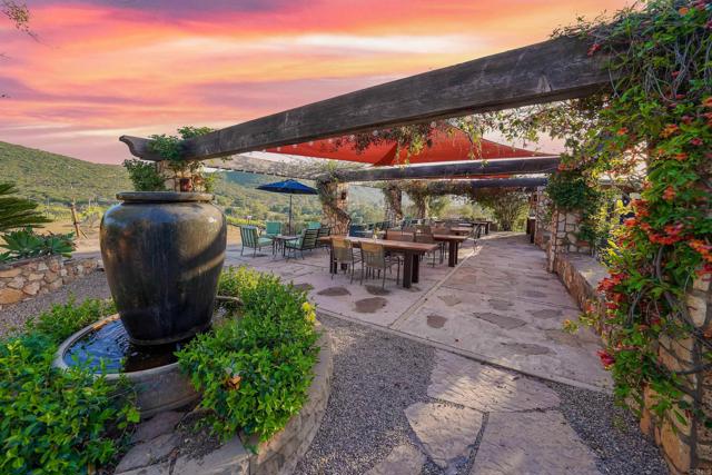 25260 E Old Julian Hwy, Ramona CA: https://media.crmls.org/mediaz/ea42aae9-c79b-49d7-8c94-c8da0f571713.jpg