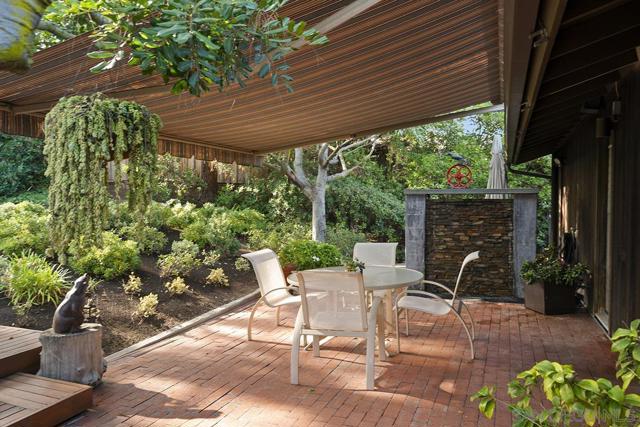 6346 Ridge Manor Avenue, San Diego CA: https://media.crmls.org/mediaz/ea42d37d-8b59-420a-a8cc-3fc6bbc3e7a2.jpg