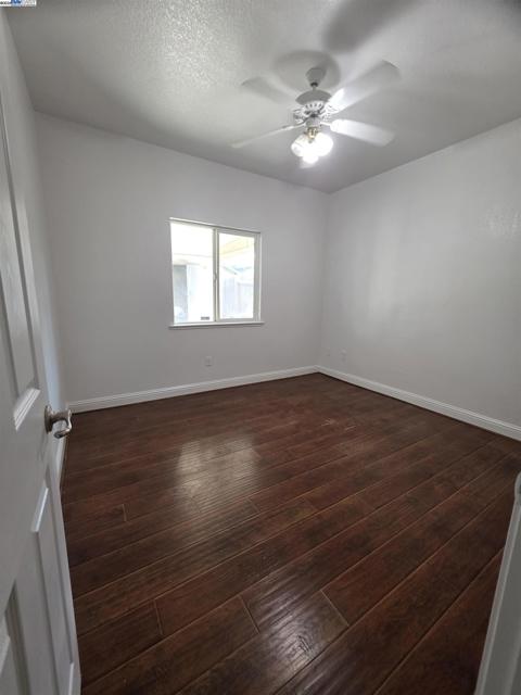 254 Peach Leaf Way, Sacramento CA: https://media.crmls.org/mediaz/ea436d5f-9d21-48f5-8492-7b9635a02132.jpg