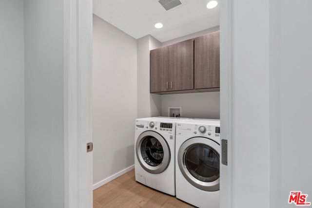 2829 Westbrook Avenue, Los Angeles CA: https://media.crmls.org/mediaz/ea44c272-fa17-4a8c-9685-56448928abd0.jpg