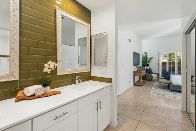 73481 Poinciana Place, Palm Desert CA: https://media.crmls.org/mediaz/ea44d3a3-5df6-40ae-936b-d96b8e3af50b.jpg
