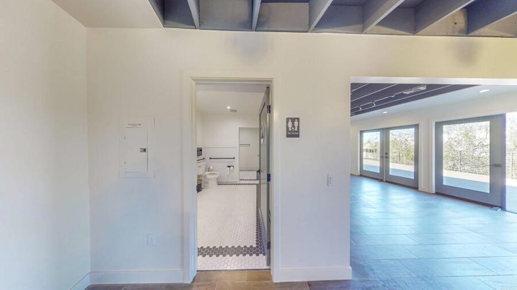 401 Grand Avenue - photo 11