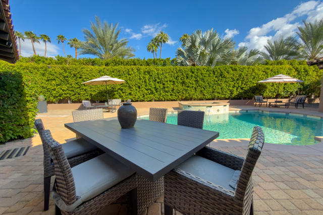 252 Camino Sur, Palm Springs, CA 92262