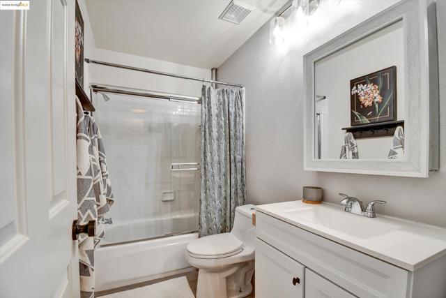 2944 Von Doolen Court, Pinole CA: https://media.crmls.org/mediaz/ea455a3a-b326-48c0-91bc-c9238d6fecee.jpg