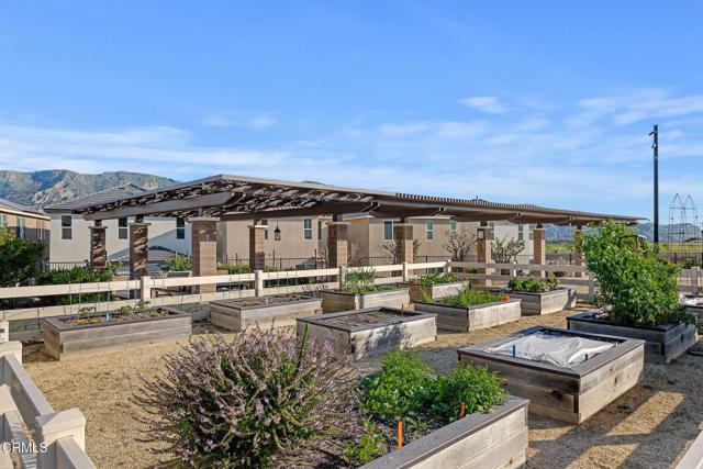 1926 S Pump House Lane, Santa Paula CA: https://media.crmls.org/mediaz/ea45d2d3-16c8-4fdc-9256-7560661551b4.jpg