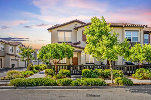 128 Peral Avenue, Morgan Hill CA: https://media.crmls.org/mediaz/ea466144-d3f8-426f-9a0b-06895b7d2872.jpg