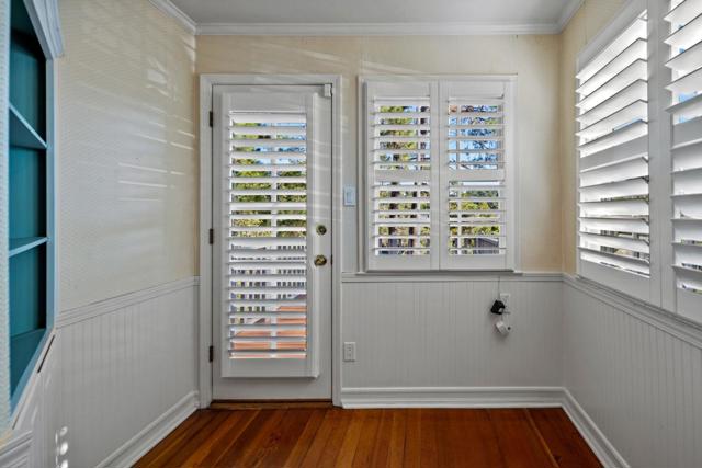 0 Mission 2 SE of 9th Avenue, Carmel CA: https://media.crmls.org/mediaz/ea46894e-4c57-4321-998f-182a27ac02f3.jpg
