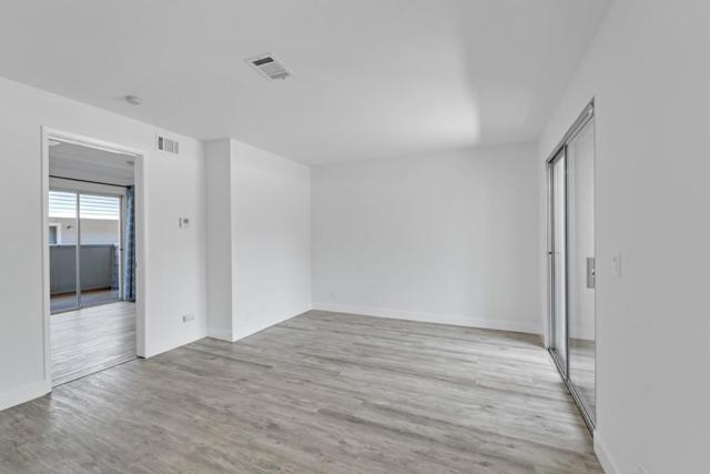 29628 Desert Oak Ct, Hayward CA: https://media.crmls.org/mediaz/ea473a66-fd18-4570-a896-0790c1beaf76.jpg