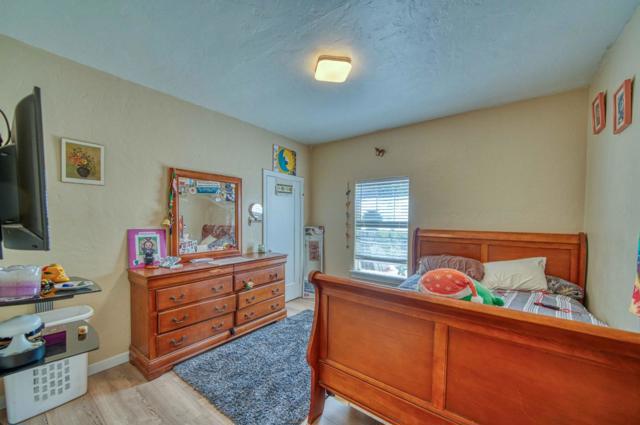 1117 Garner Avenue, Salinas CA: https://media.crmls.org/mediaz/ea473b81-4c5b-4533-8891-e19c42b21114.jpg