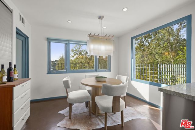 2980 Hollyridge Drive, Los Angeles CA: https://media.crmls.org/mediaz/ea476fc6-ef4d-4353-bb72-8ec2b2339b07.jpg