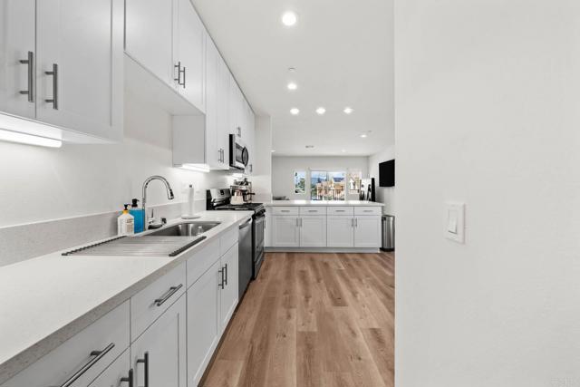 Image 9 of 42 For 747 Anastasia Court