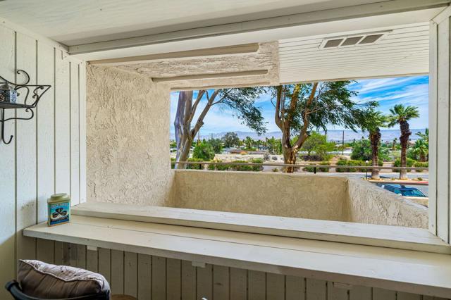 675 N Los Felices Circle W #204, Palm Springs, CA 92262
